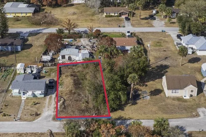 Barcelona Ave Fort Pierce, FL 34946