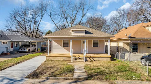 613 NW A STREET