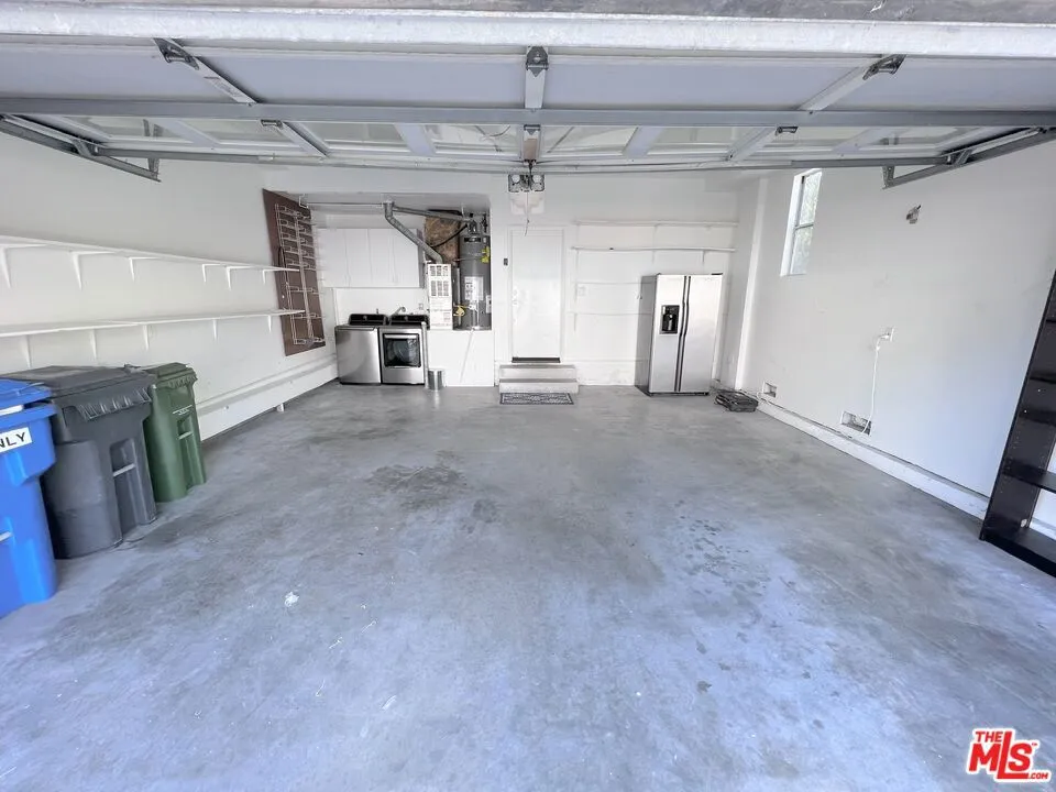 6483 Zuma View Place #104 Malibu, CA 90265