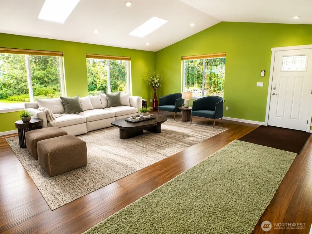744 SE Evergreen Avenue Ocean Shores, WA 98569