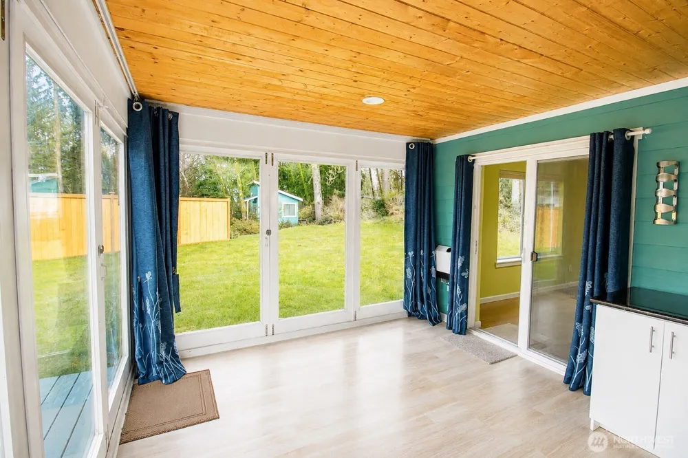 744 SE Evergreen Avenue Ocean Shores, WA 98569