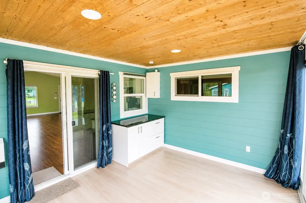 744 SE Evergreen Avenue Ocean Shores, WA 98569