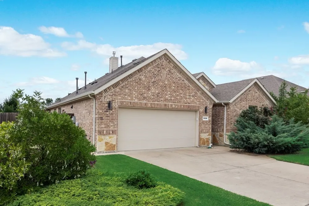 3318 Rosewood Lane Sachse, TX 75048