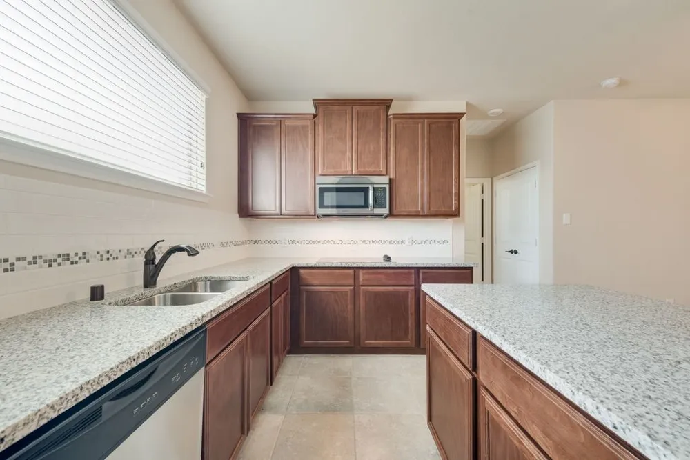 3318 Rosewood Lane Sachse, TX 75048
