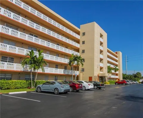 101 SE 3rd Avenue #301