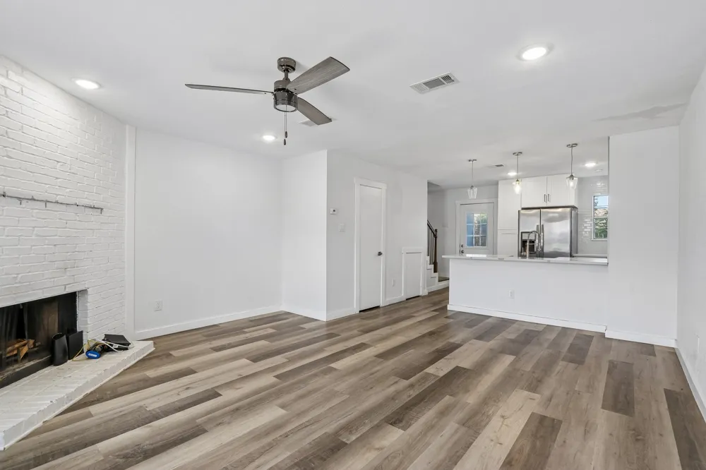2400 Jupiter Road #6 Plano, TX 75074