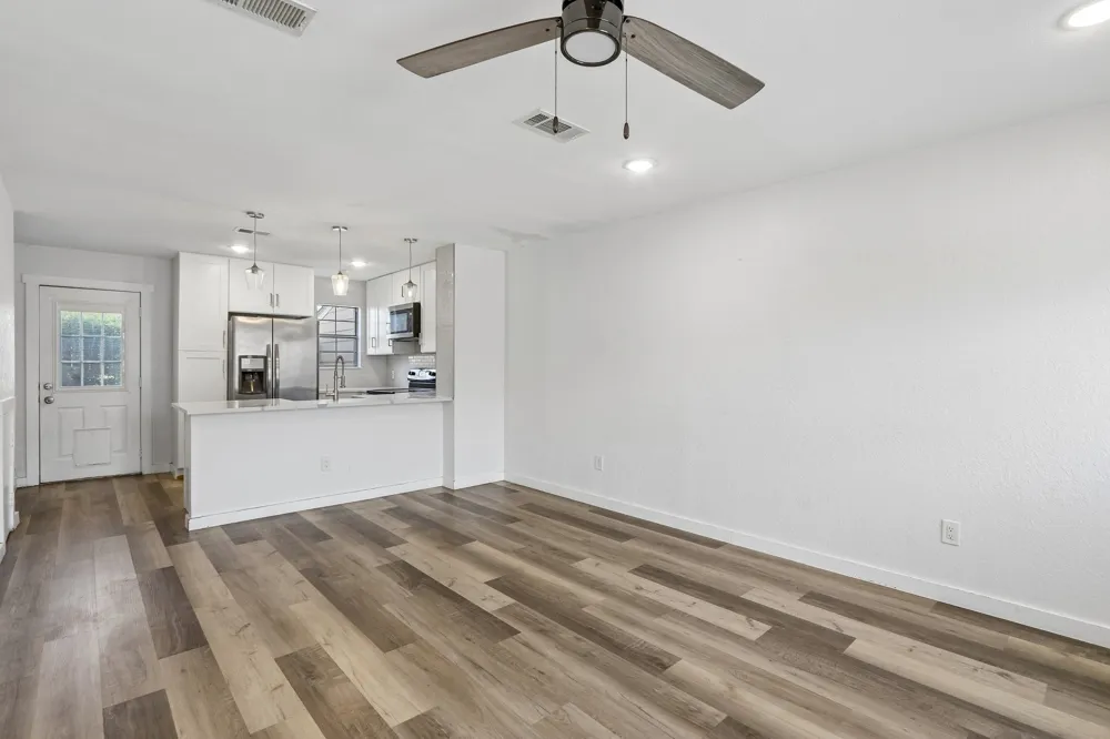 2400 Jupiter Road #6 Plano, TX 75074