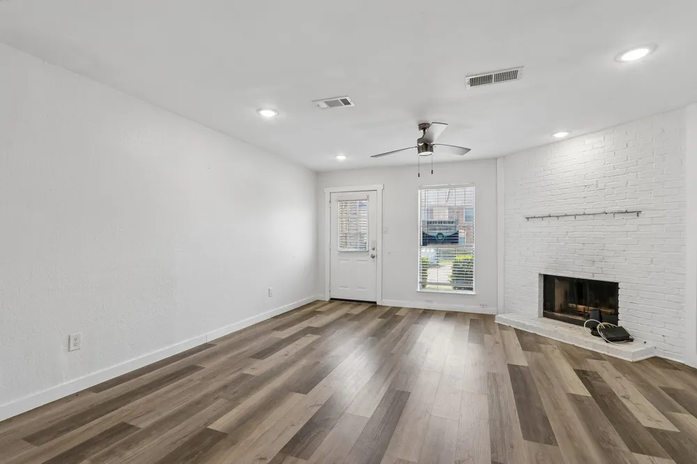 2400 Jupiter Road #6 Plano, TX 75074
