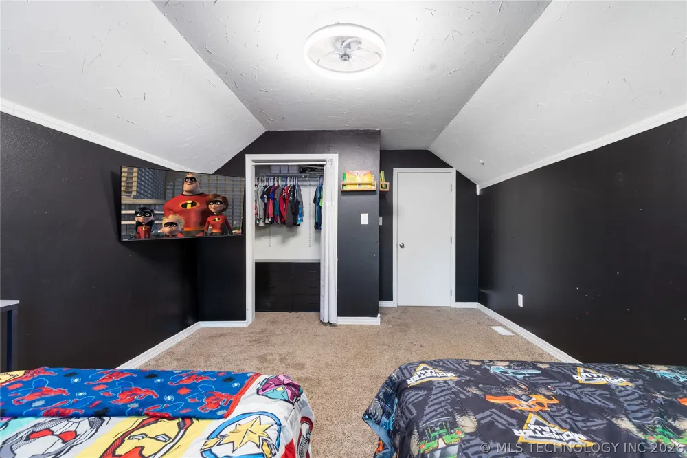 24801 S 622 ROAD Grove, OK 74344