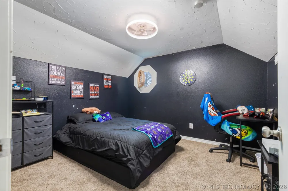 24801 S 622 ROAD Grove, OK 74344