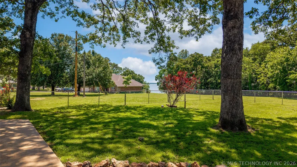 24801 S 622 ROAD Grove, OK 74344