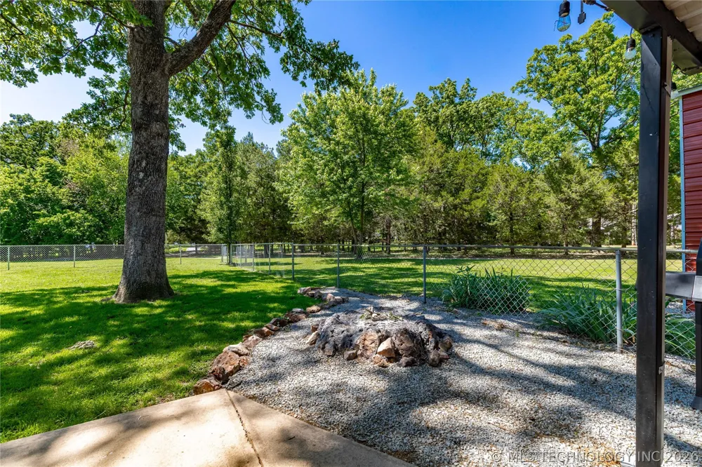 24801 S 622 ROAD Grove, OK 74344