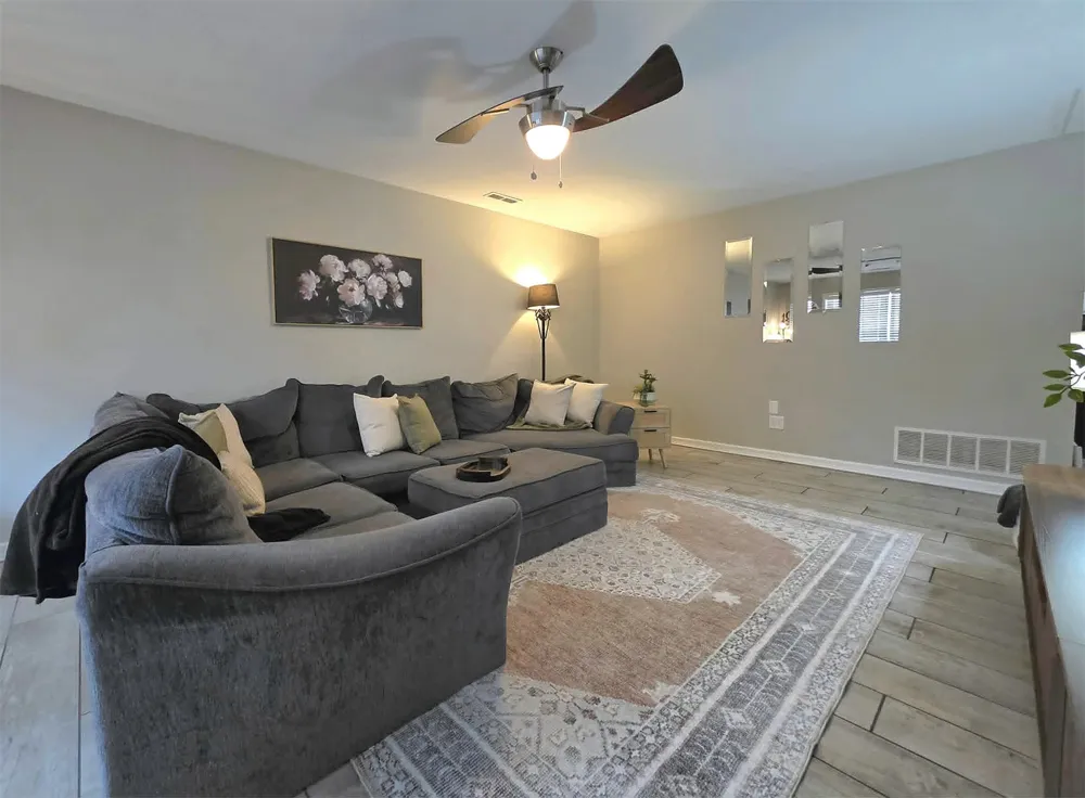 24801 S 622 ROAD Grove, OK 74344