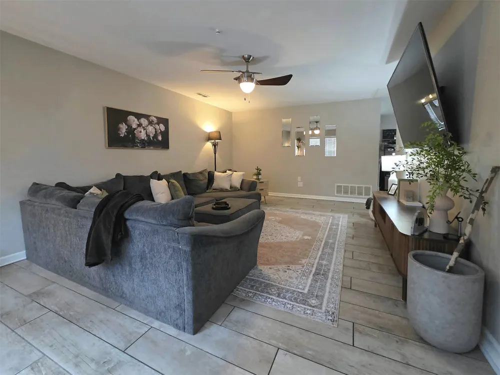 24801 S 622 ROAD Grove, OK 74344