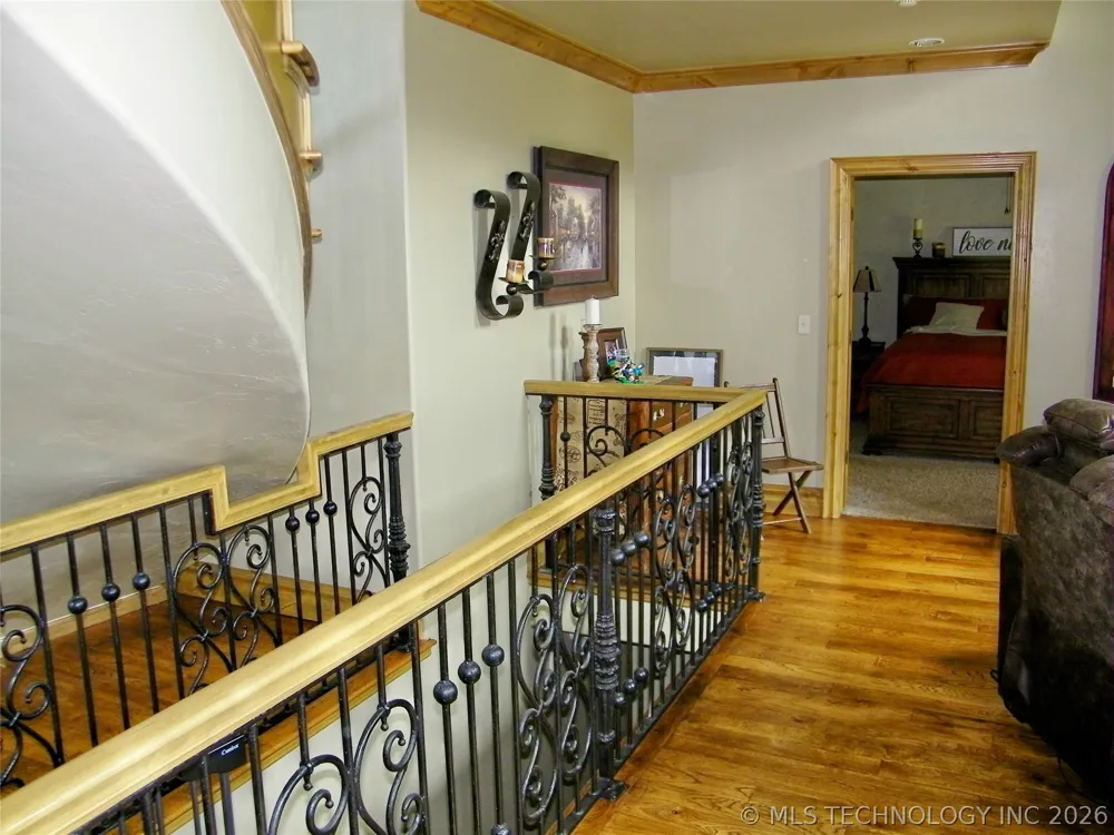 1200 Hickory Wellston, OK 74881