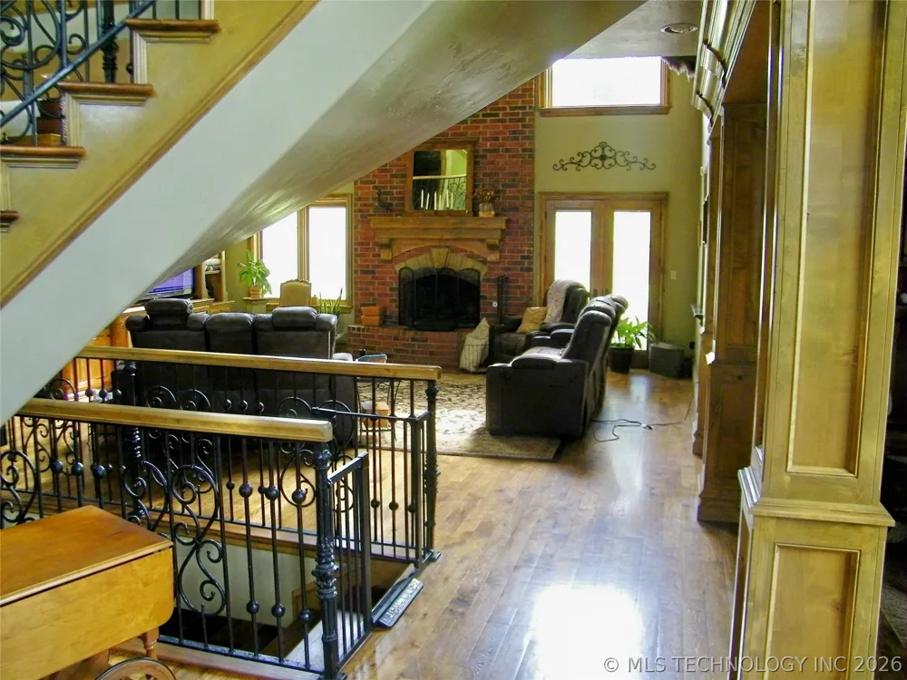 1200 Hickory Wellston, OK 74881