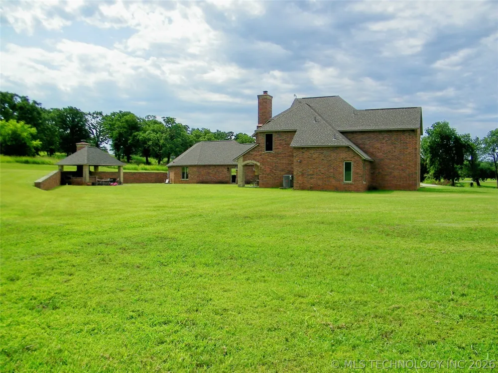 1200 Hickory Wellston, OK 74881
