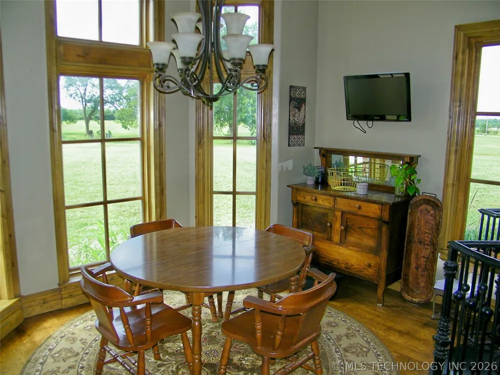 1200 Hickory Wellston, OK 74881