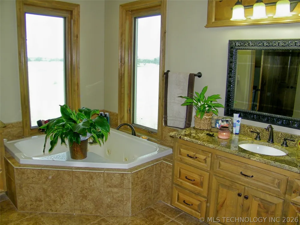 1200 Hickory Wellston, OK 74881