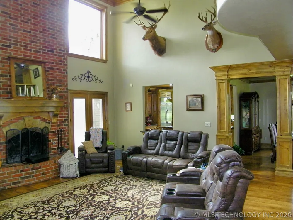 1200 Hickory Wellston, OK 74881