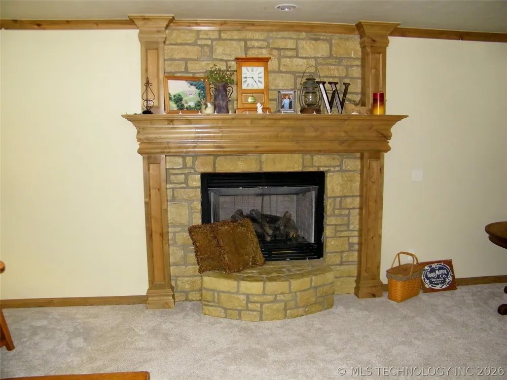 1200 Hickory Wellston, OK 74881
