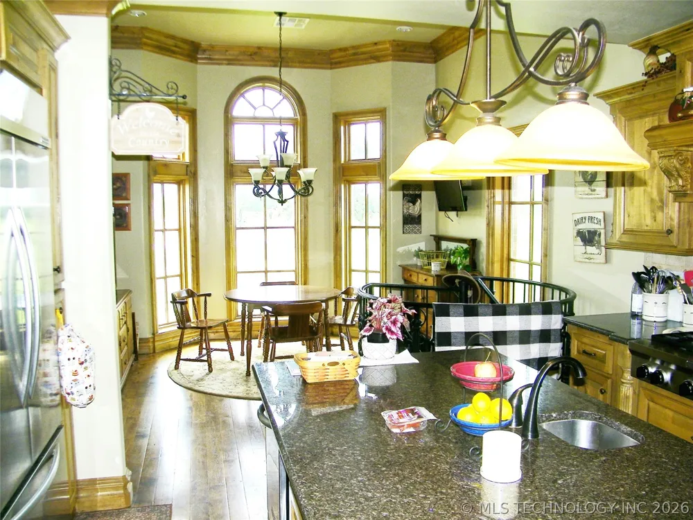 1200 Hickory Wellston, OK 74881
