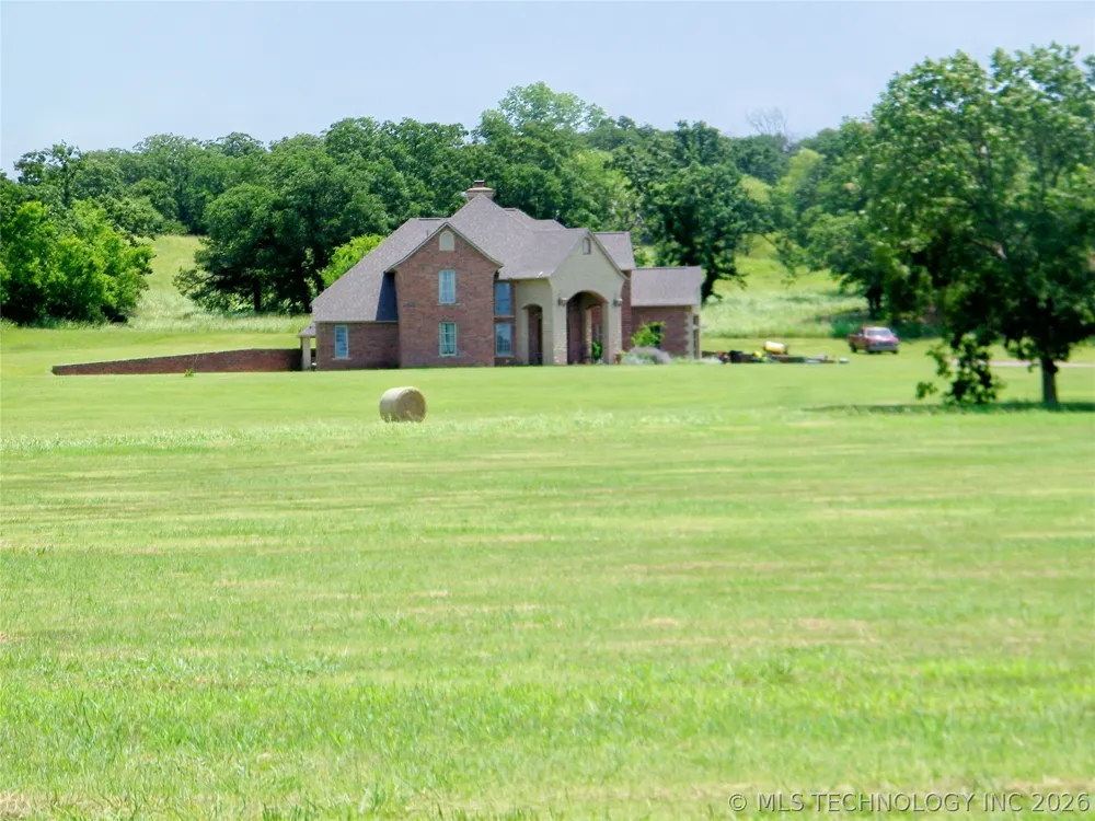 1200 Hickory Wellston, OK 74881