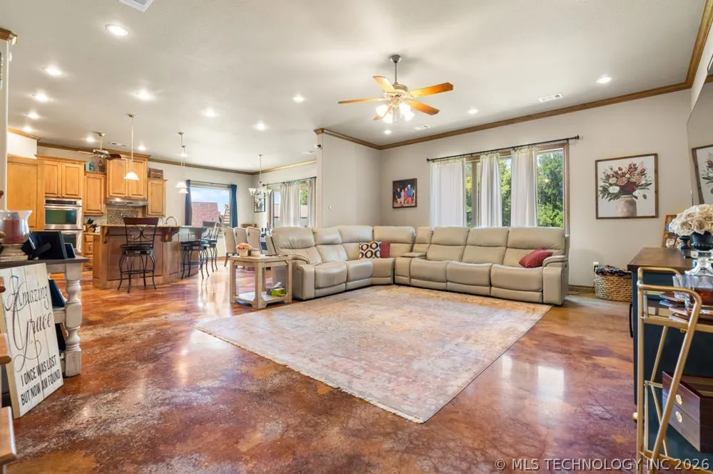 108 Whitney Way Madill, OK 73446