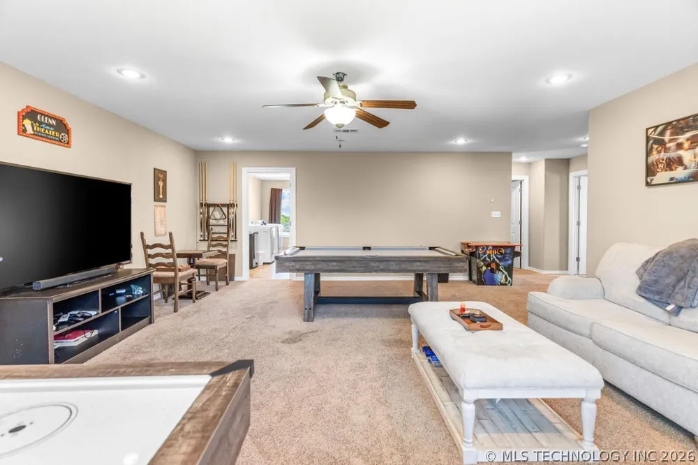 108 Whitney Way Madill, OK 73446