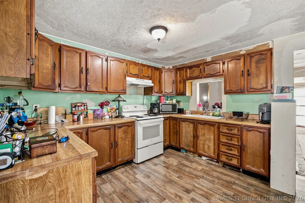 1001 Choctaw Street Dewey, OK 74029
