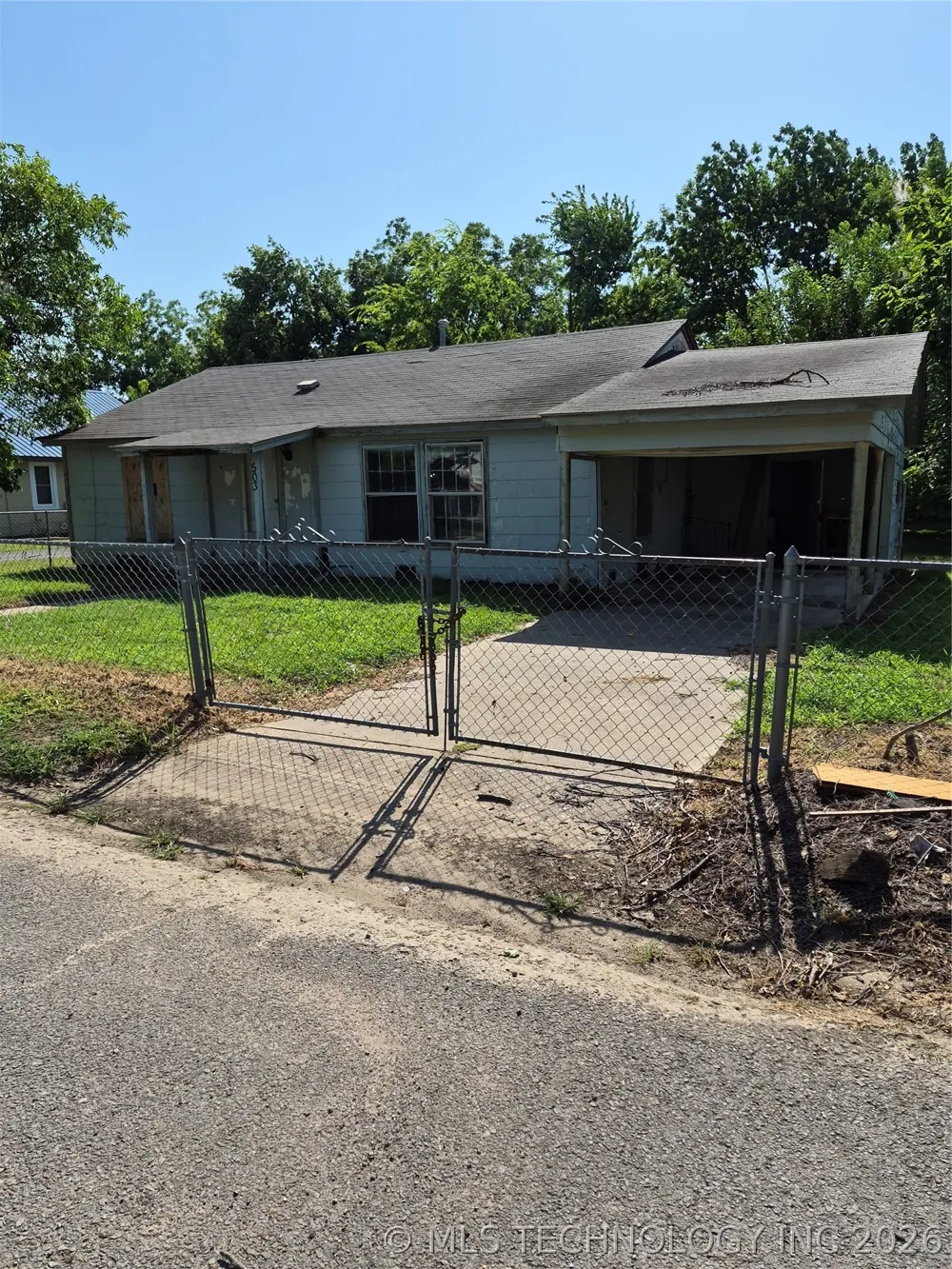 503 Broadway Checotah, OK 74426