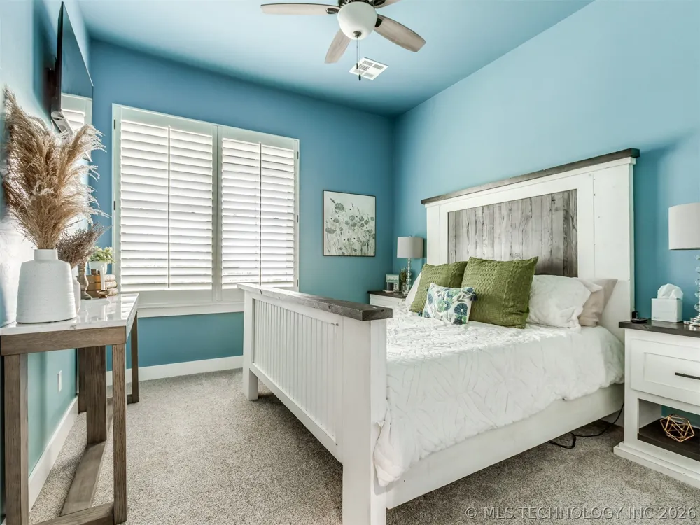 135 Dixie Cove Eufaula, OK 74432