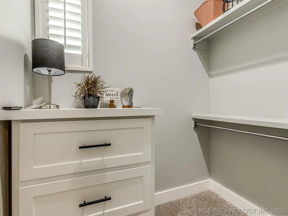 135 Dixie Cove Eufaula, OK 74432