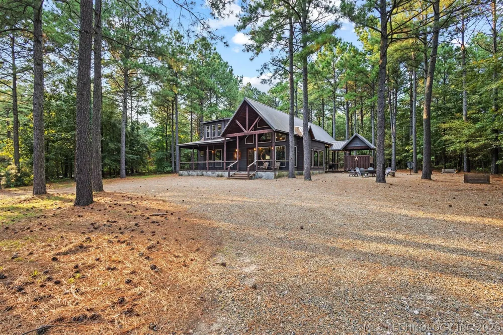 135 Stone Pine Broken Bow, OK 74728