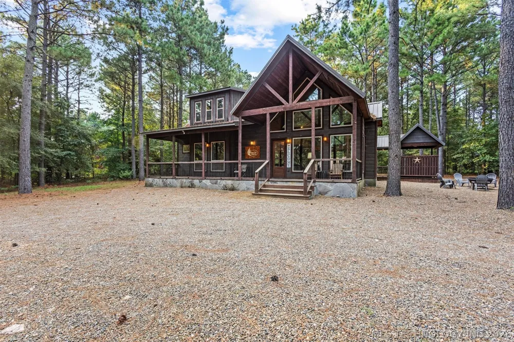 135 Stone Pine Broken Bow, OK 74728