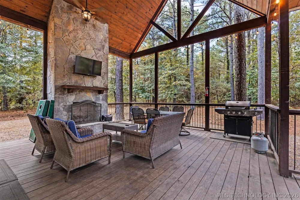 135 Stone Pine Broken Bow, OK 74728