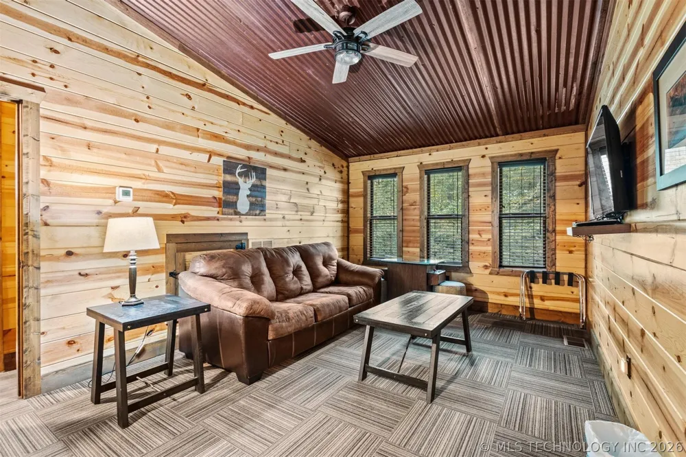 135 Stone Pine Broken Bow, OK 74728