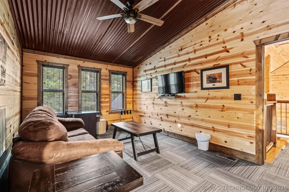 135 Stone Pine Broken Bow, OK 74728