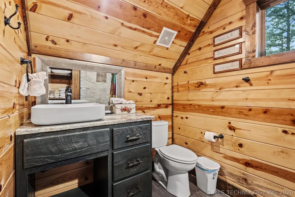 135 Stone Pine Broken Bow, OK 74728
