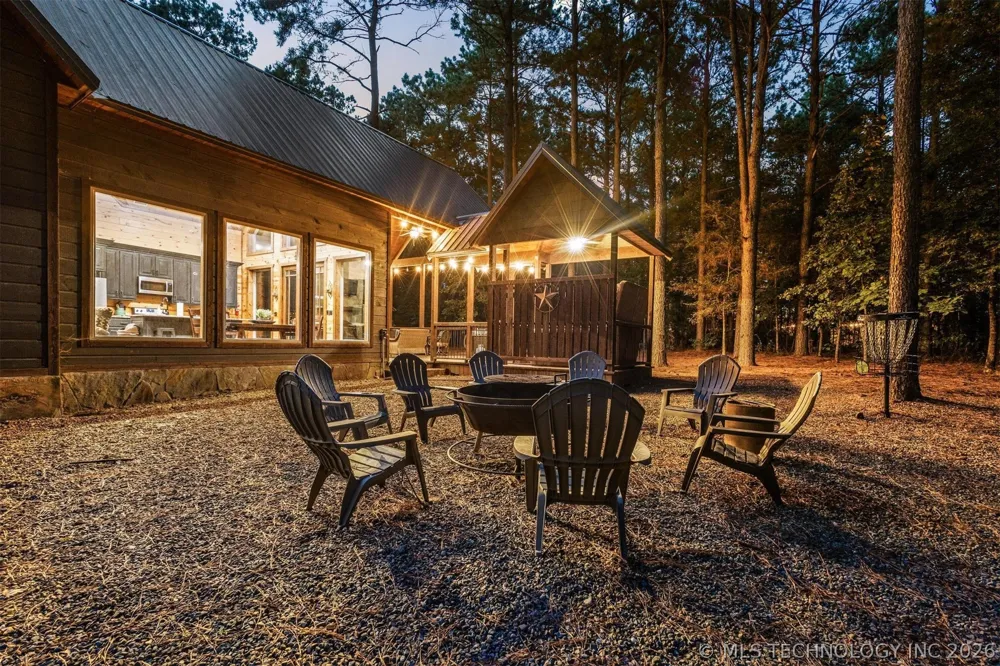 135 Stone Pine Broken Bow, OK 74728