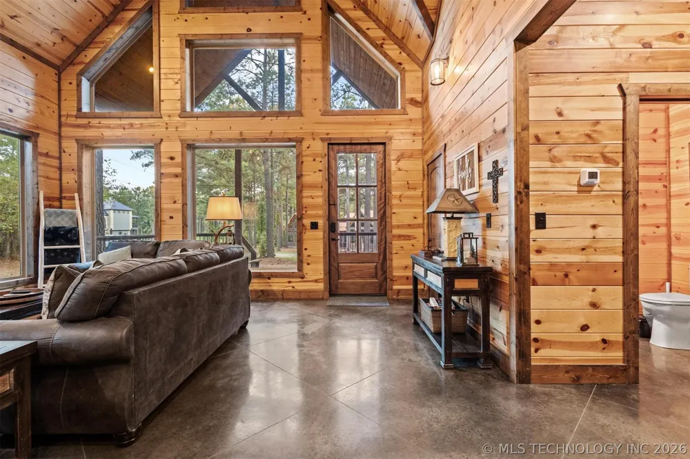 135 Stone Pine Broken Bow, OK 74728