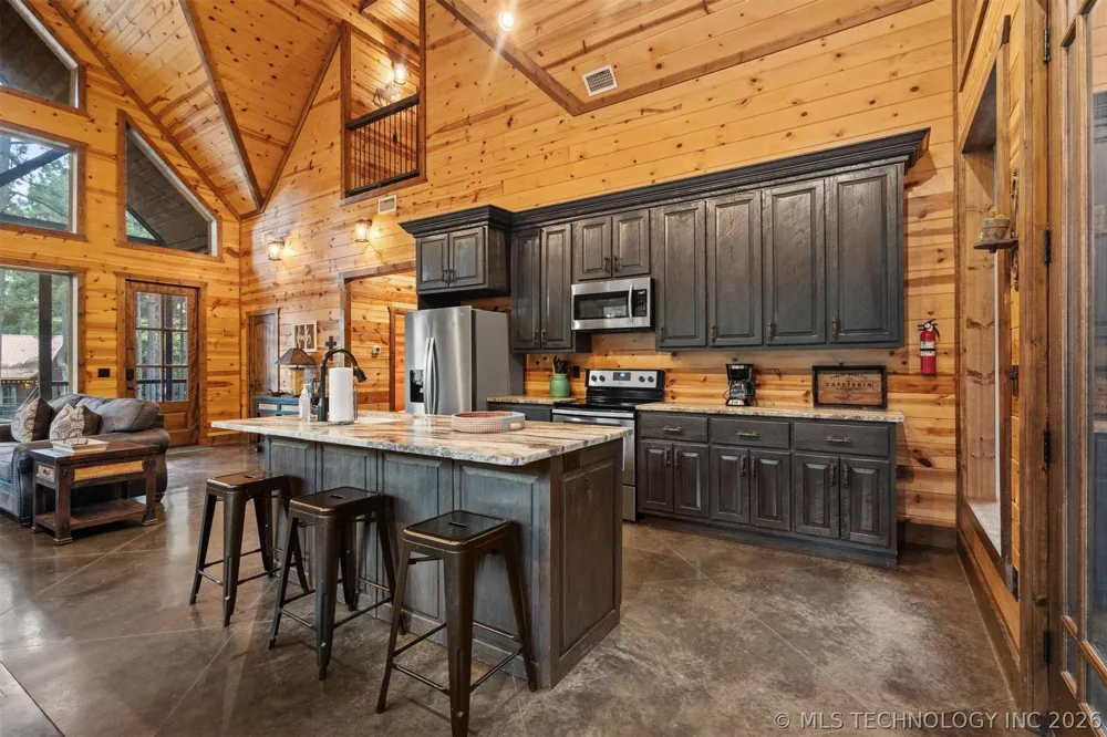 135 Stone Pine Broken Bow, OK 74728