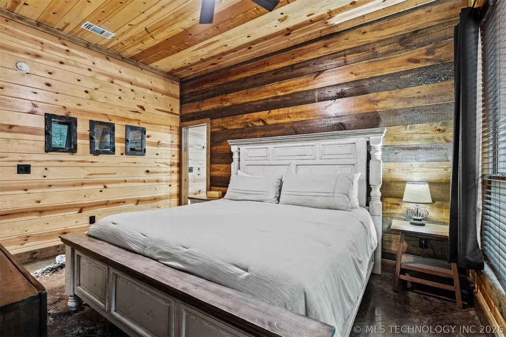 135 Stone Pine Broken Bow, OK 74728