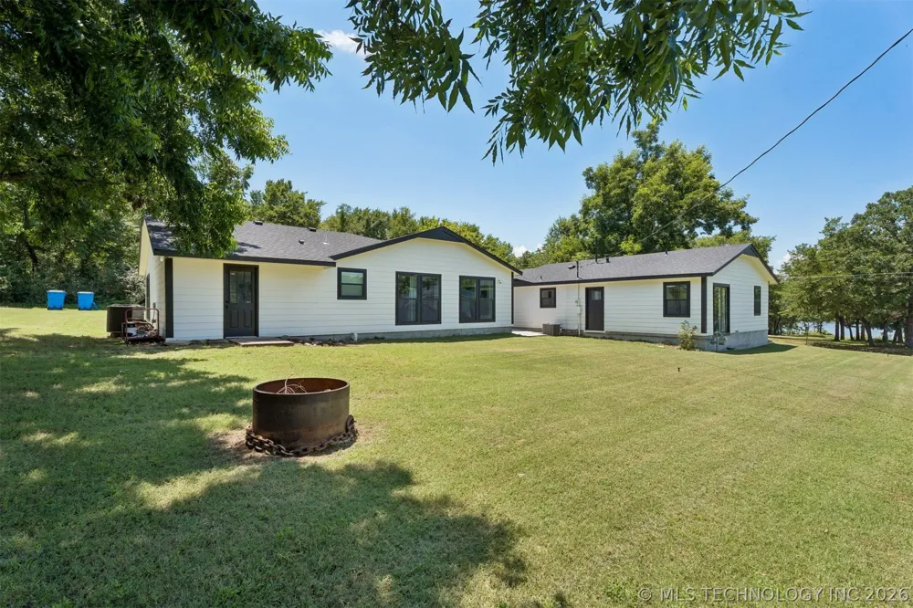 419027 E 1145 ROAD Eufaula, OK 74426