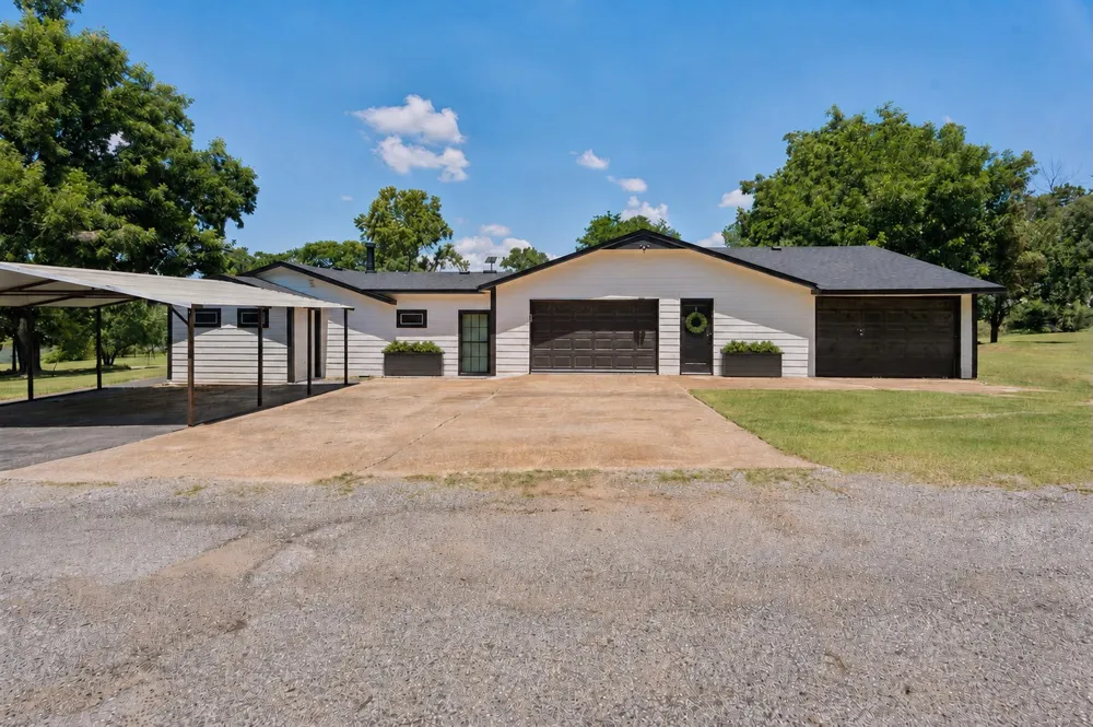 419027 E 1145 ROAD Eufaula, OK 74426