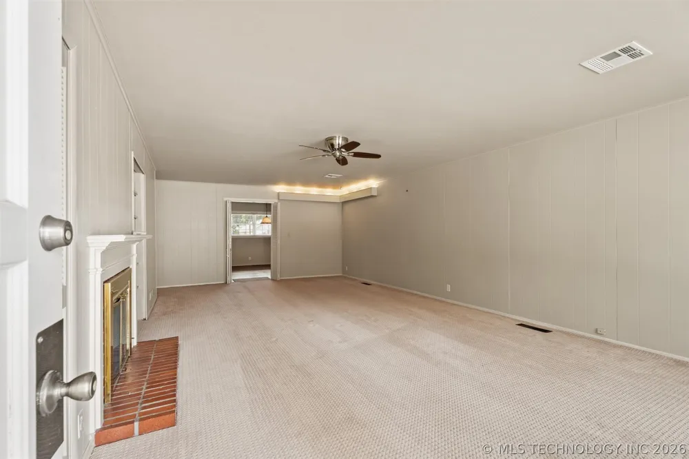 107 W 12th Street #107 Bartlesville, OK 74003