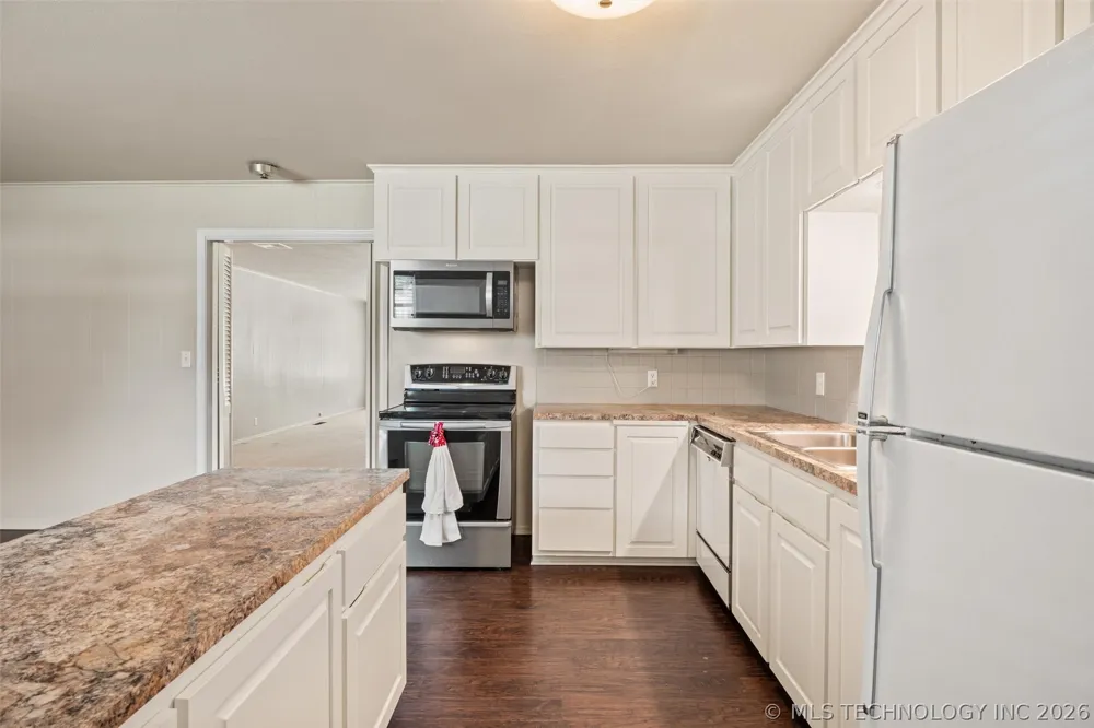 107 W 12th Street #107 Bartlesville, OK 74003