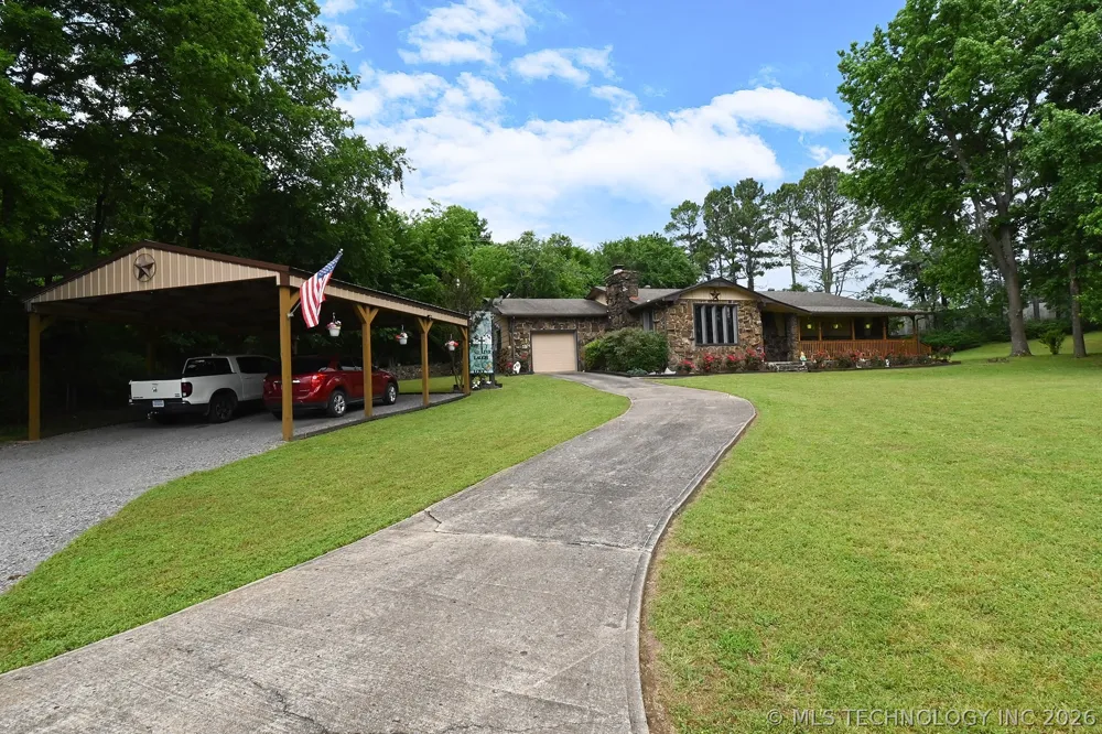 2487 S Muskogee Tahlequah, OK 74464