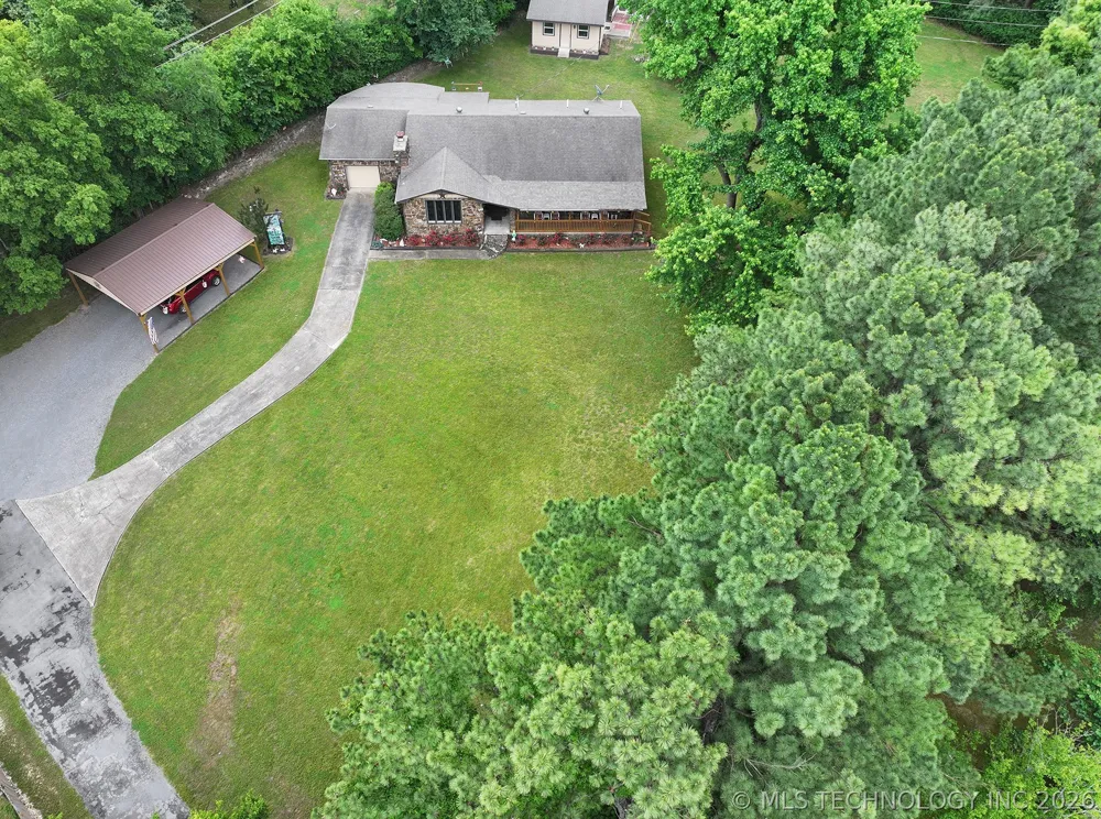 2487 S Muskogee Tahlequah, OK 74464