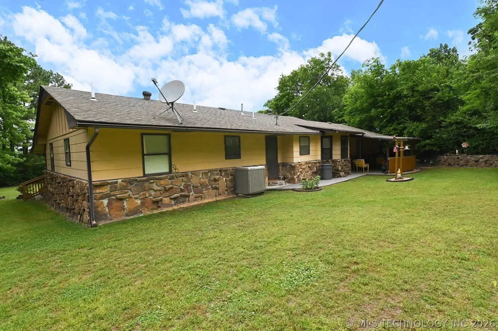 2487 S Muskogee Tahlequah, OK 74464